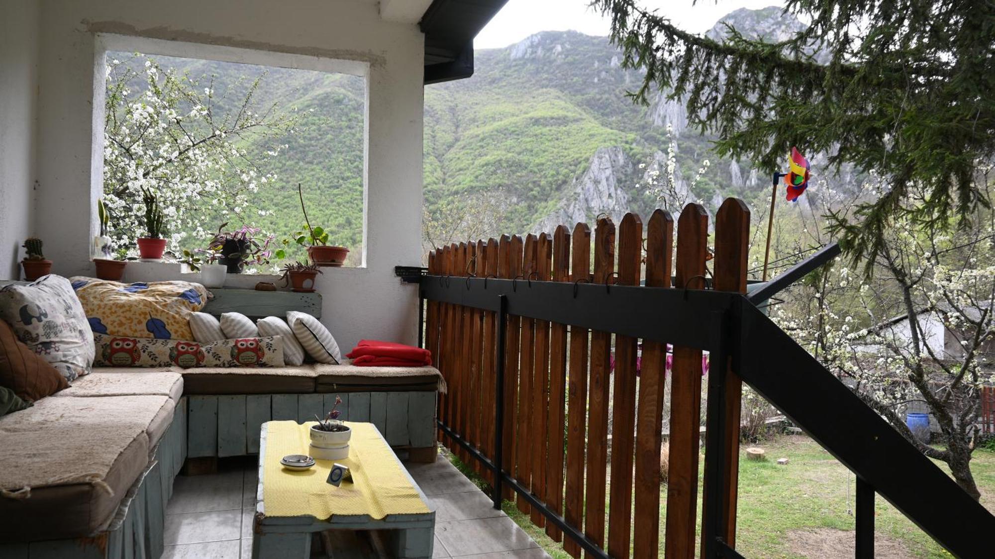 Canyon Matka - Unique Place For Stay Skopje Bagian luar foto